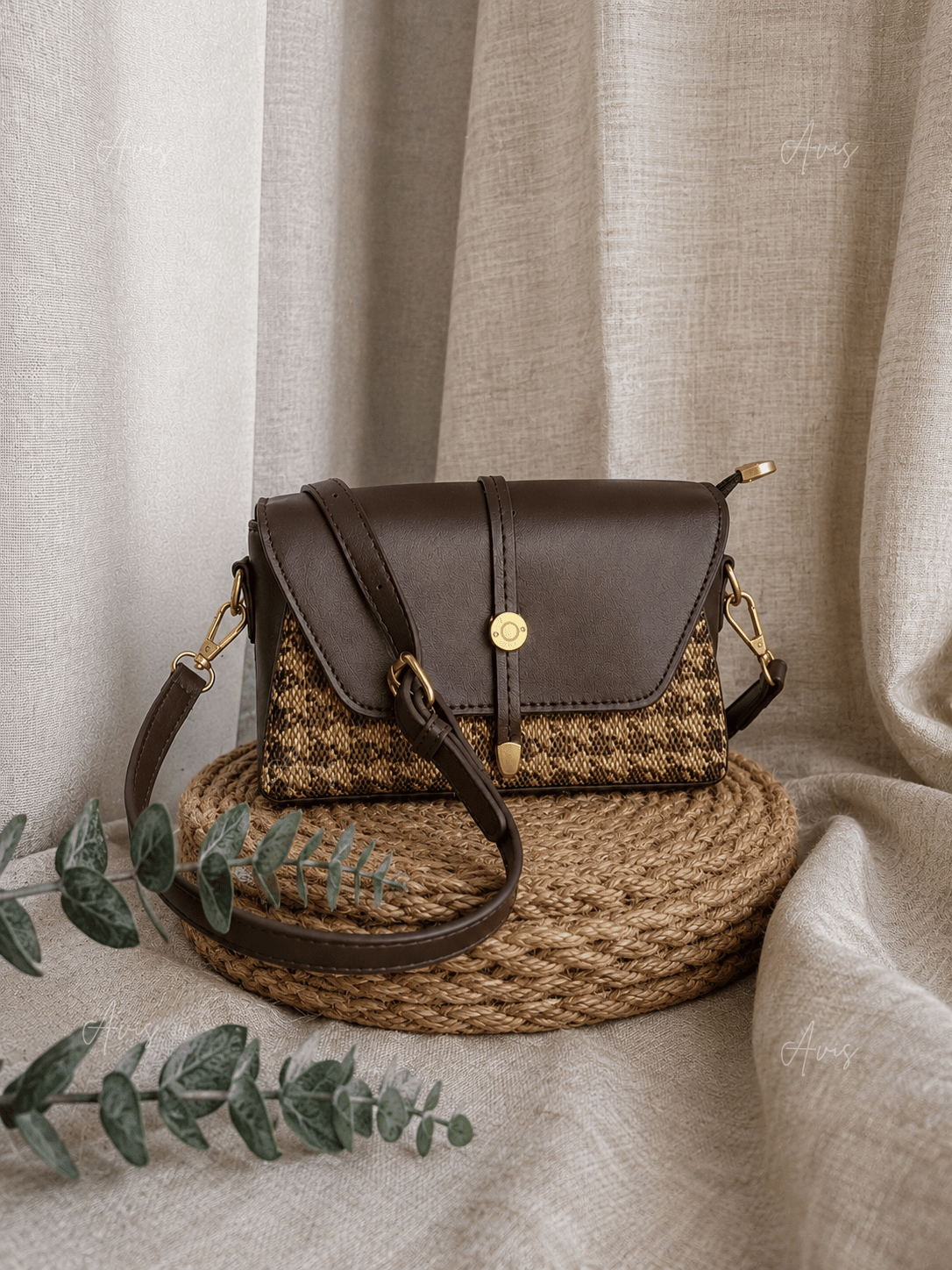 the-sovereign-satchel