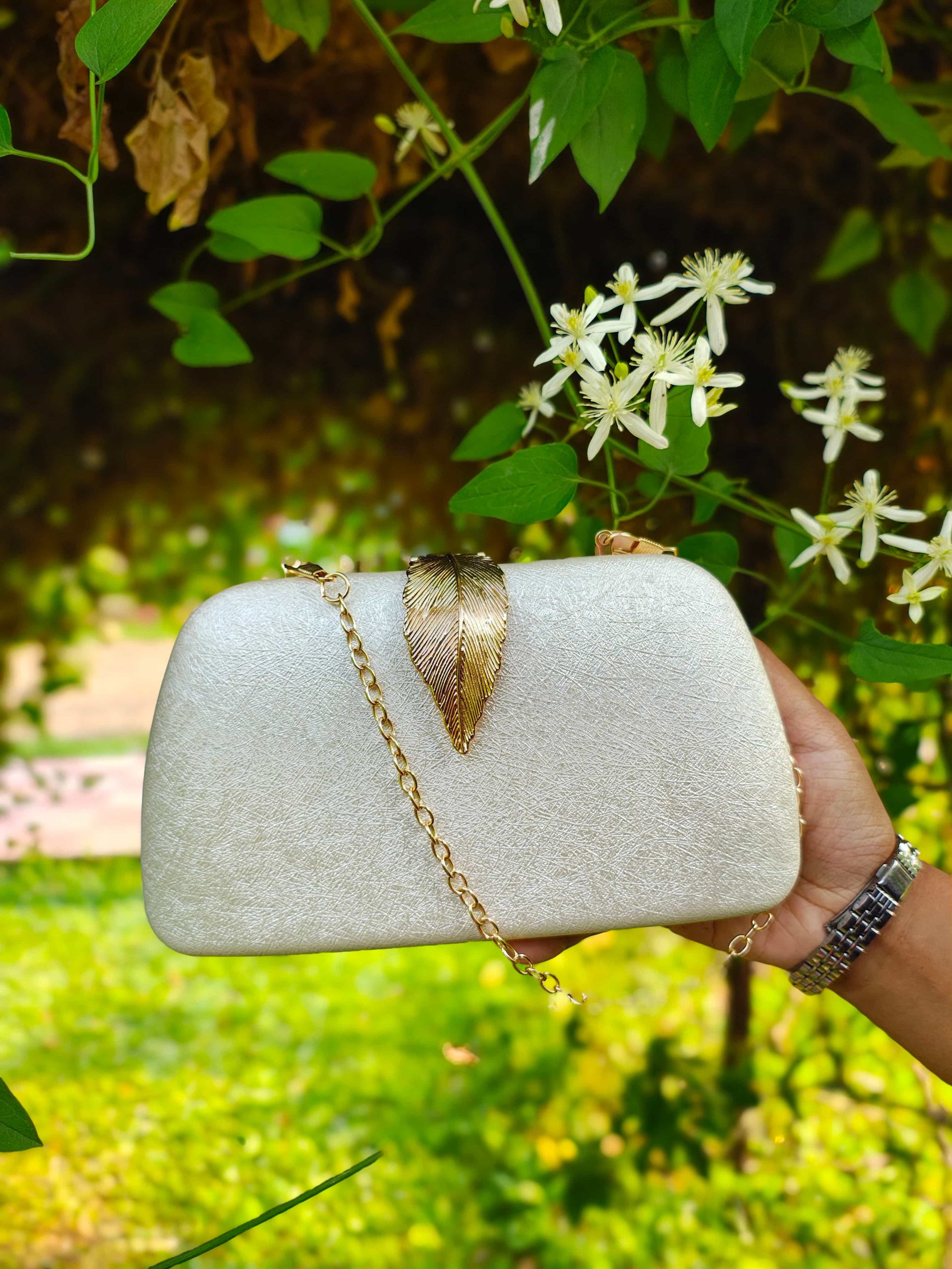 the-gilded-leaf-clutch