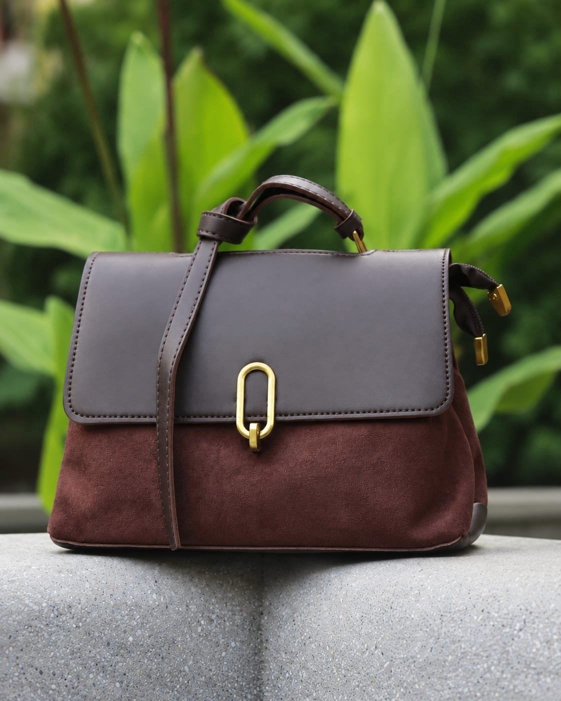 the-oblong-clasp-satchel